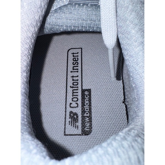 Athletic_Shoes